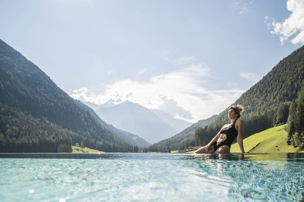 Greta Marchegger_88d1de1f-ecd1-443f-985f-ca7414baf0b9