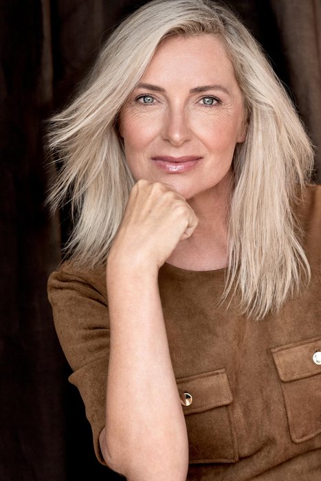 Larisa Strauss__AIR7178_V1 3