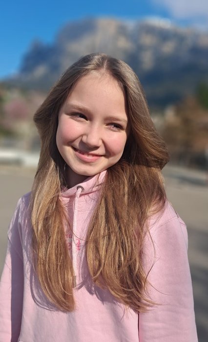 Emma Hofer_IMG-20250403-WA0008