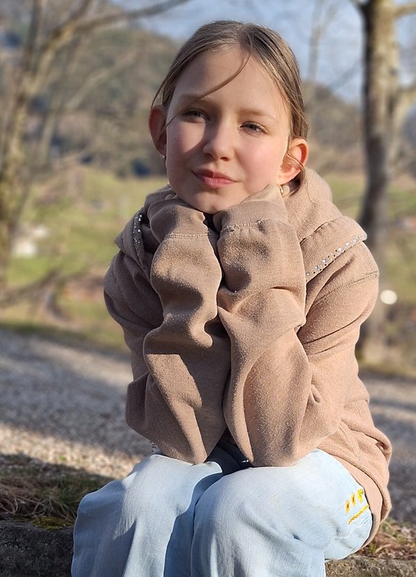 Emma Hofer_Emma Hofer 2025 - 6