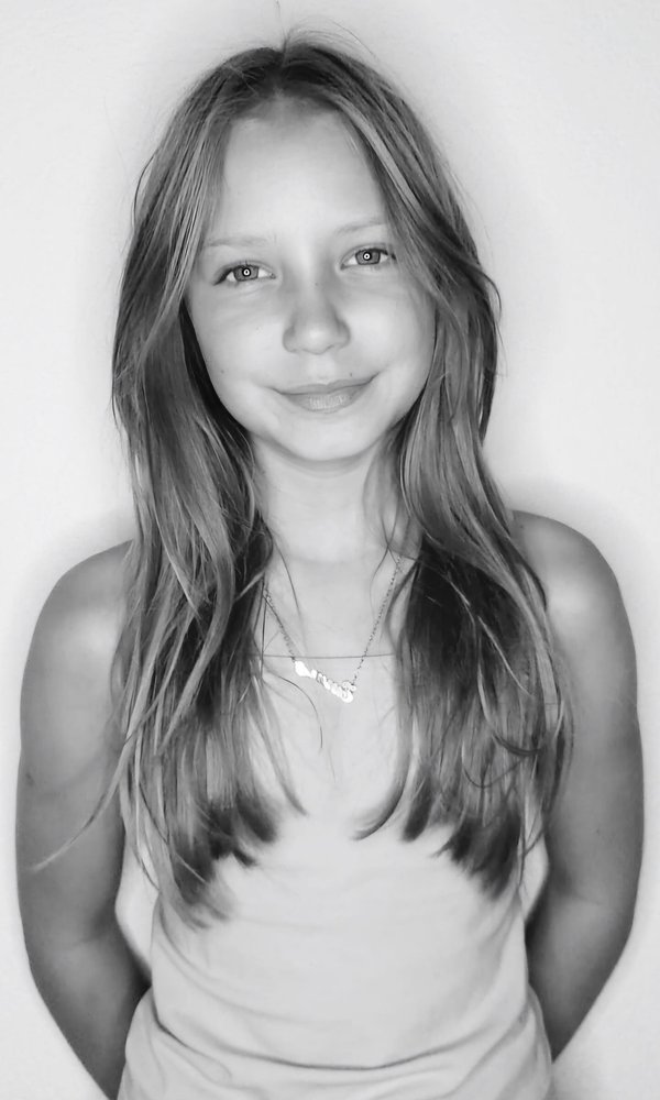 Emma Hofer_Emma Hofer 2025 - 11