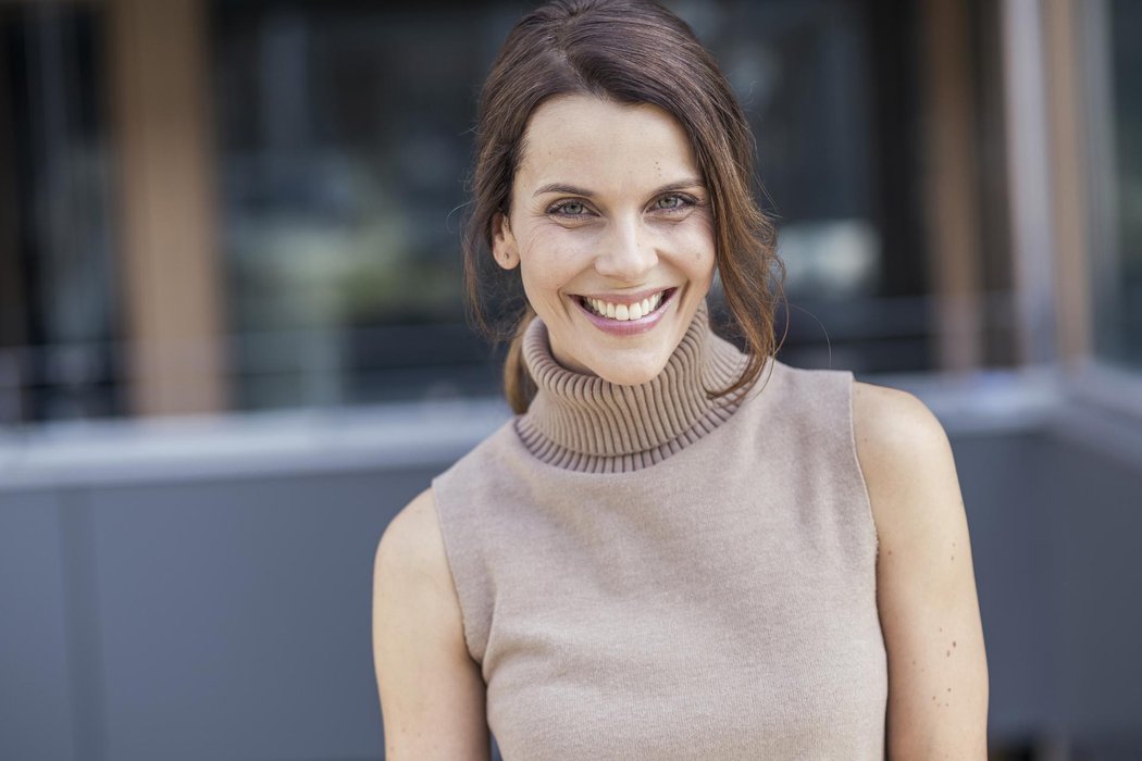 Franziska Hengst_Franziska Business Portrait office0140 b