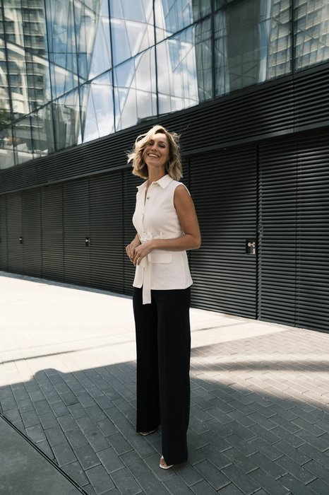 Andrea Mann_097118B6-1A0F-4D8D-874A-5424D2B9DB7D_1_105_c