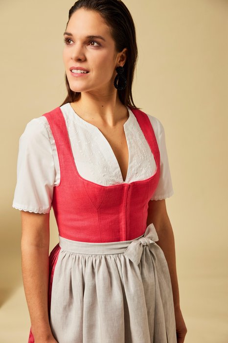 Verena Netzer_dirndl10118_bluse_42sl_14923BA