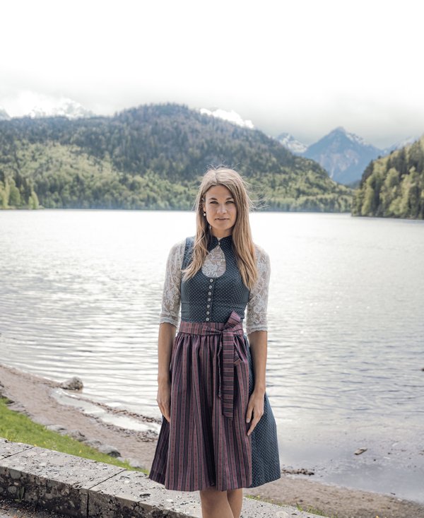Nora Jamer_fullsizeoutput_1e77